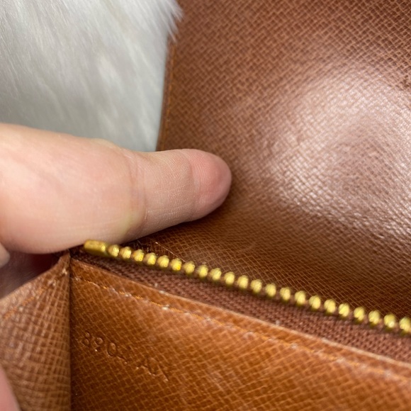 🛑SOLD🛑 LOUIS VUITTON Tressor Wallet - Picture 12 of 13
